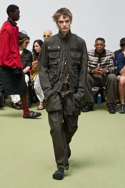 Look 26